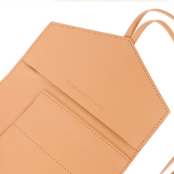 NEW Glass Ladder & Co Katherine Tech Organizer Travel Roll Vegan Leather - Picture 7 of 10